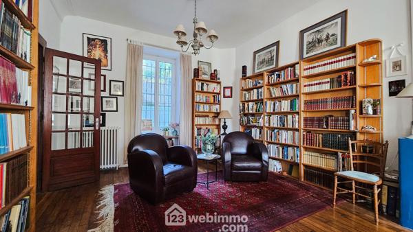 Maison de maître 340 m² à Lourdes 65100
