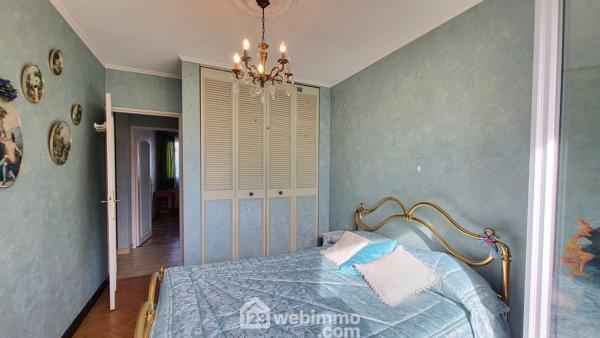 Appartement 75.25 m² à Saint-Martin-d'Hères 38400