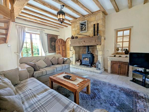 Maison de caractère en Dordogne avec potentiel de gîte près de Sarlat