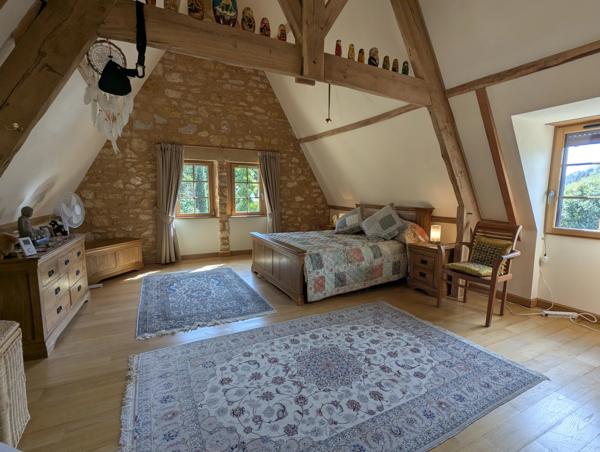 Maison de caractère en Dordogne avec potentiel de gîte près de Sarlat