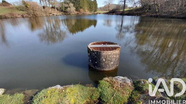 Terrain à vendre 26 701 m² Saint-Priest-la-Feuille