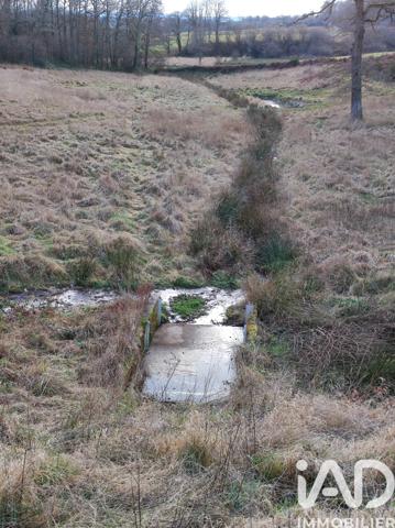 Terrain à vendre 26 701 m² Saint-Priest-la-Feuille