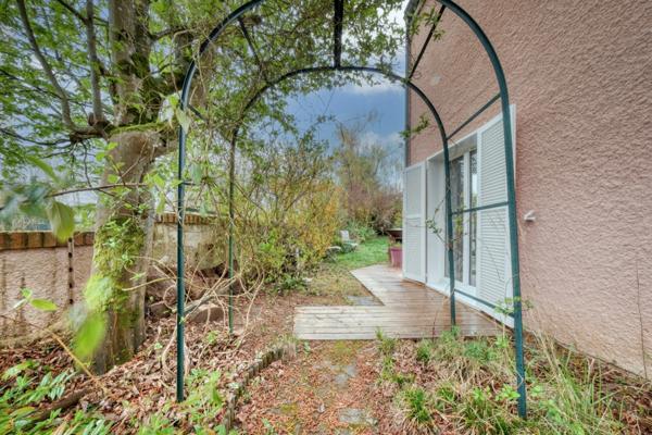 Maison à vendre 6 pièces VOISINS LE BRETONNEUX (78)