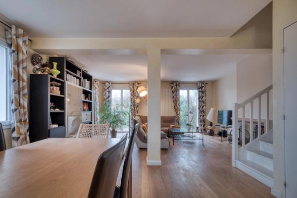 Maison à vendre 6 pièces VOISINS LE BRETONNEUX (78)