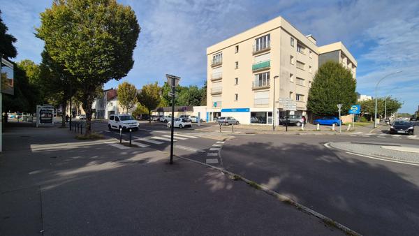EXCLUSIVITÉ L'ADRESSE TALENSAC - T1 BIS AVEC GARAGE - JULES VERNE