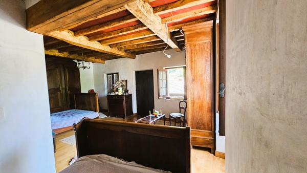 AUTHENTIQUE DEMEURE AVEC GRANGE ET JARDIN Bruniquel