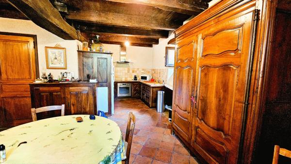 AUTHENTIQUE DEMEURE AVEC GRANGE ET JARDIN Bruniquel