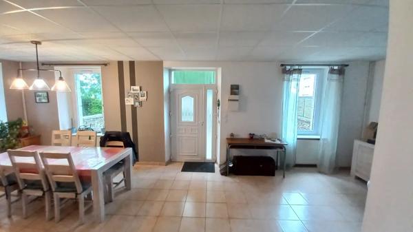 A Vendre - Ensemble Immobilier en pierre - 4 Logements LOUDE