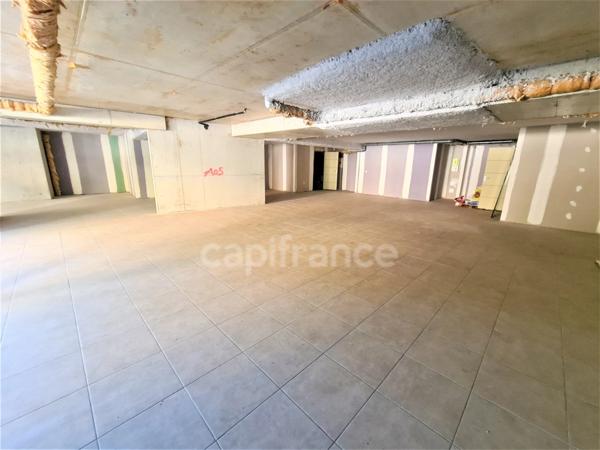 A louer, Local commercial, 210 m², St Isidore, Plaine du Var, Nice 06200, Alpes-Maritimes