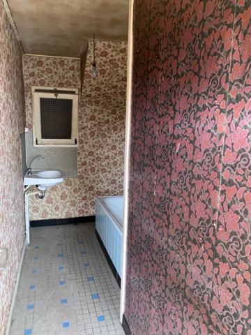 Maison en pierre 70 m², grenier aménageable, terrain 1618 m², St Georges des Groseillers