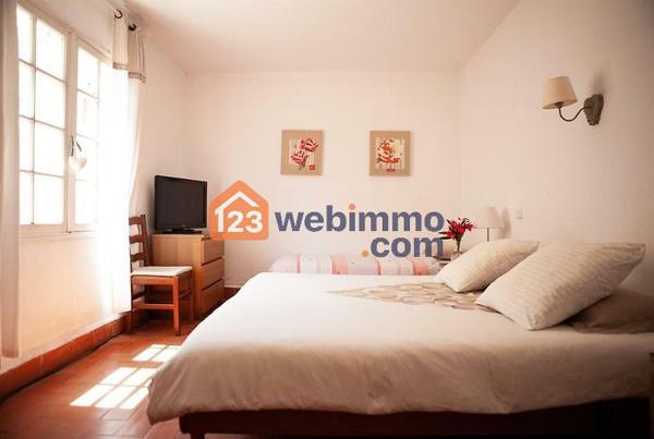 Villas 280 m² à Saint-Chamas 13250