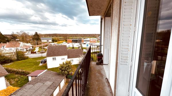 Avallon (89200) T4 80 m2 lumineux - 3 chambres + 2 balcons + cave - Avallon - 700 € CC