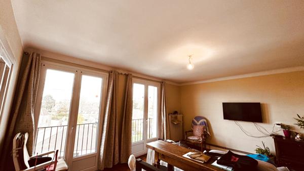 Avallon (89200) T4 80 m2 lumineux - 3 chambres + 2 balcons + cave - Avallon - 700 € CC