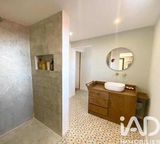 Maison à vendre 6 pièces 240 m² Saint-Pierre