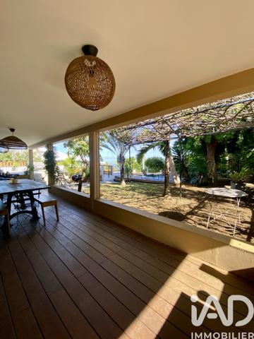 Maison à vendre 6 pièces 240 m² Saint-Pierre
