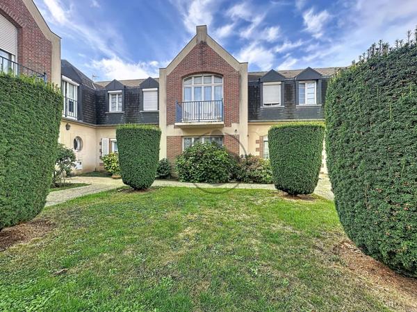 Vente                                                      Maison
                        
                     4 pièces                      94 m2                     à Saint-Quentin