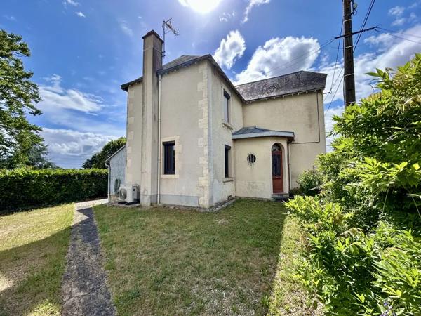 Beautiful 2-Bed Home with Garage, Garden & Parking