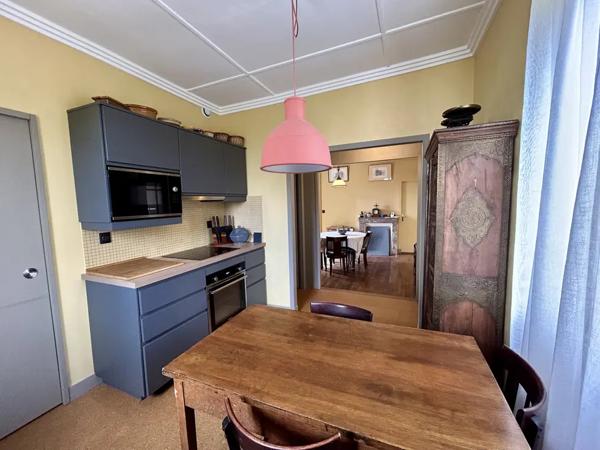 Beautiful 2-Bed Home with Garage, Garden & Parking
