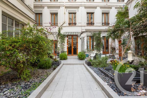 Appartement F2 à vendre  2 pièces - 57,20 m2 PARIS - 75012