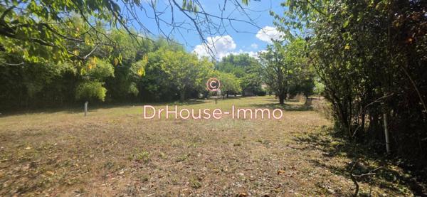 Terrain à vendre de 1 239 m²
