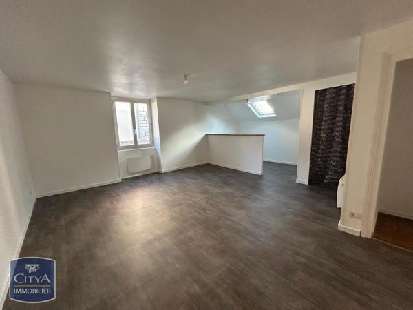 Appartement à louer 3 pièces 72.44m² Tulle (19000)