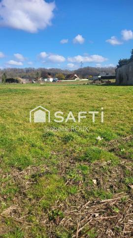 Terrain constructible d'une surface de 2264 m2