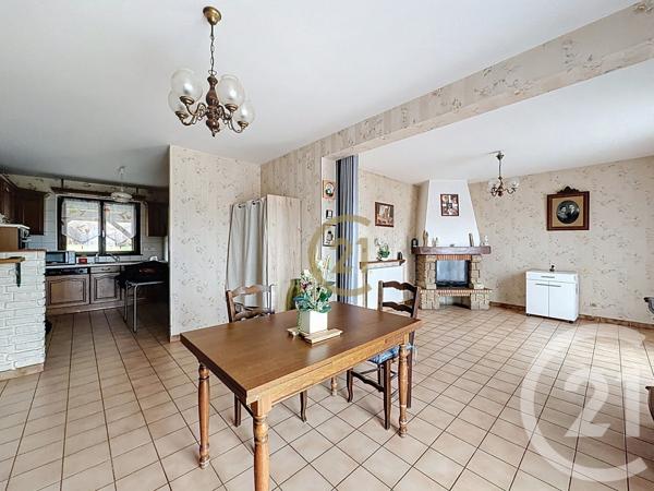 Maison à vendre  7 pièces - 106,72 m2 LURE - 70