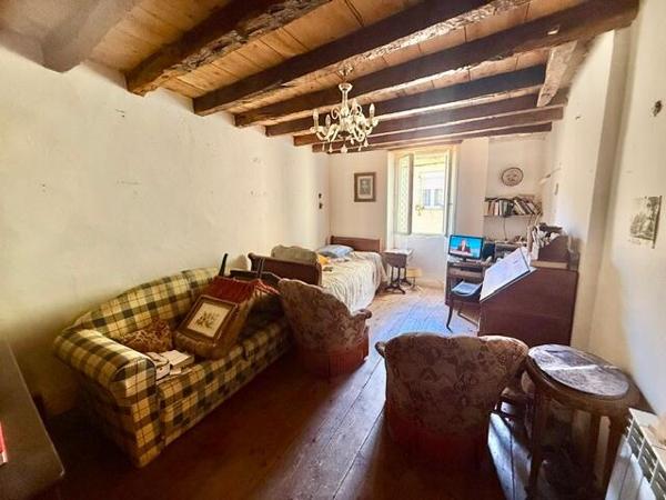 Jegun - Jolie maison de village avec grand garage et possibilité terrasse
