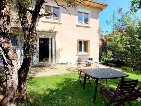 🌟 Maison T6 de 152 m² à Nogaro – Centre-ville & Jardin arboré