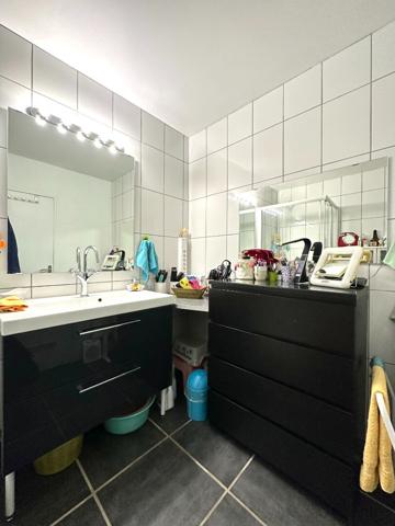 Appartement 3 pièces (82 m²) à vendre à SAINT PRIEST EN JAREZ