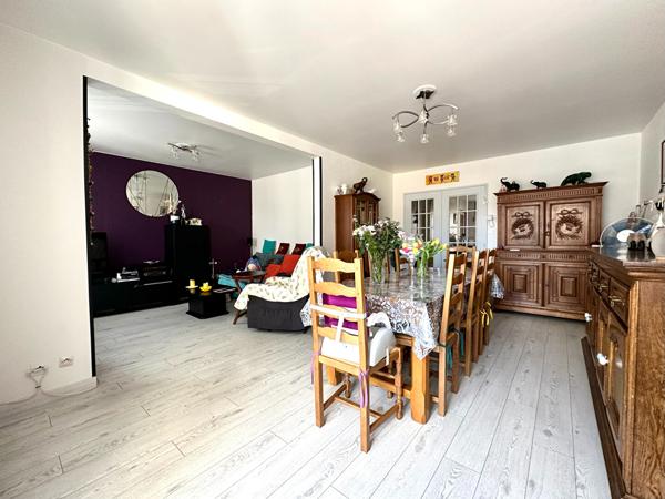 Appartement 3 pièces (82 m²) à vendre à SAINT PRIEST EN JAREZ