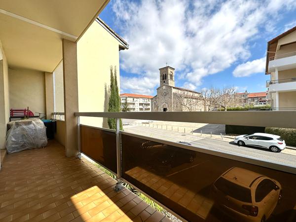 Appartement 3 pièces (82 m²) à vendre à SAINT PRIEST EN JAREZ