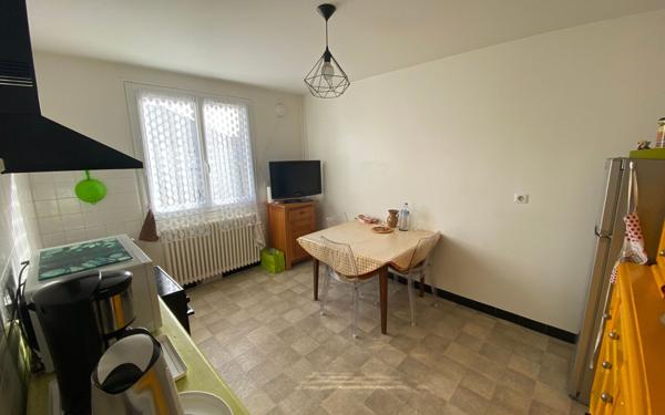 Maison à vendre    5 pièces •  Magnac-Bourg