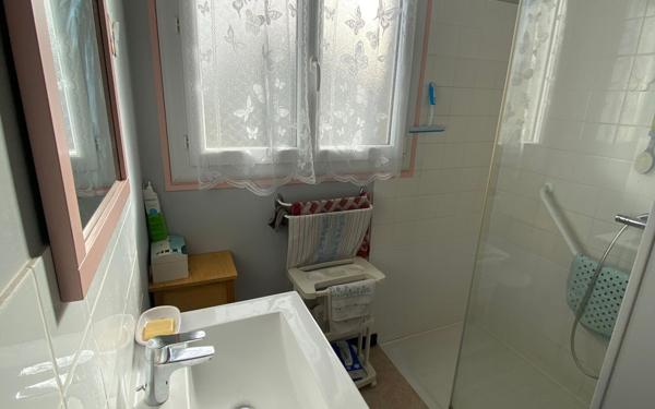 Maison à vendre    5 pièces •  Magnac-Bourg