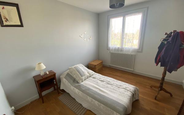 Maison à vendre    5 pièces •  Magnac-Bourg