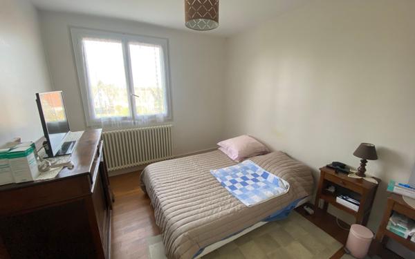 Maison à vendre    5 pièces •  Magnac-Bourg