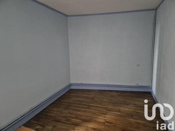 Maison 7 pièces de 165 m² à Aigre (16140)