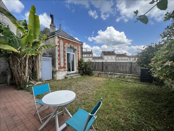 Maison à louer 741 € CC ANGOULEME 3 p 97 m² DPE E