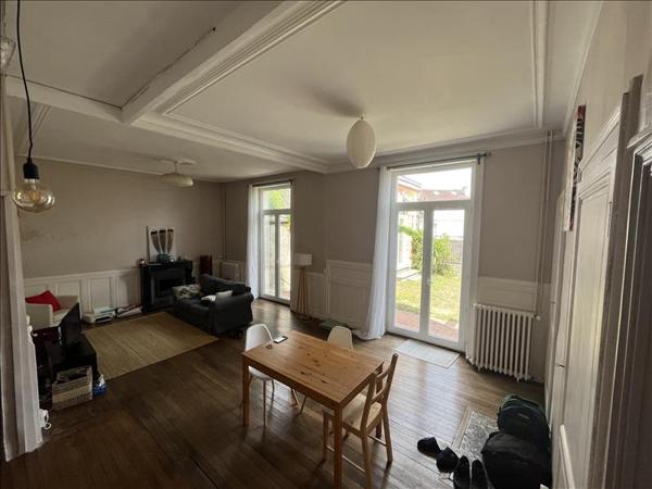 Maison à louer 741 € CC ANGOULEME 3 p 97 m² DPE E