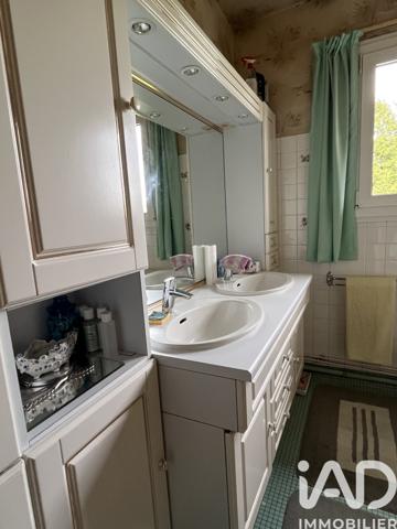 Maison à vendre 5 pièces 143 m² Saint-Martin-aux-Chartrains