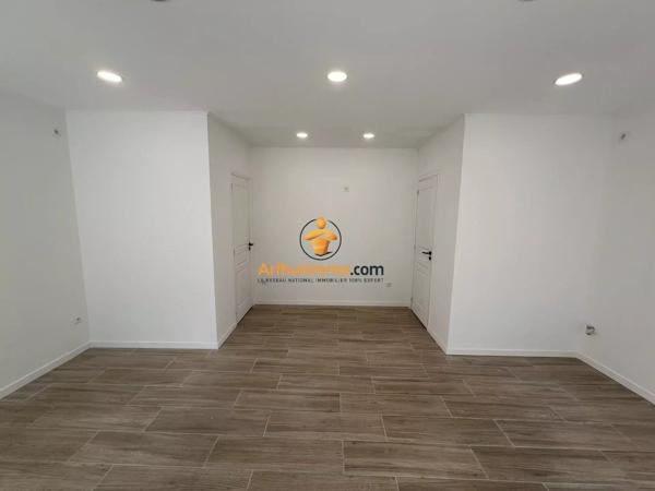 Location                                                      Local commercial
                        
                     1 pièces                                         à Tarbes
