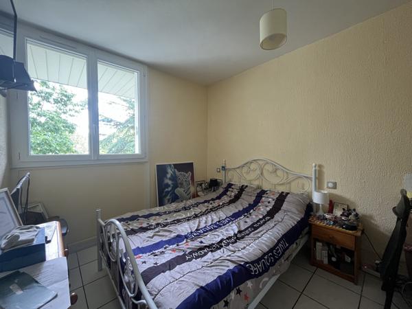 Appartement lumineux avec balcon sur parc arboré – Mérignac