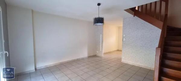 Maison à louer 3 pièces 63.79m² Malemort (19360)