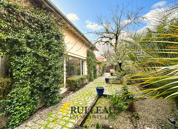 Maison familiale 208 m² avec dépendance 40 m², jardin de 553 m² et 5 chambres à Caudéran, secteur recherché Détails des diagnostics énergétiques