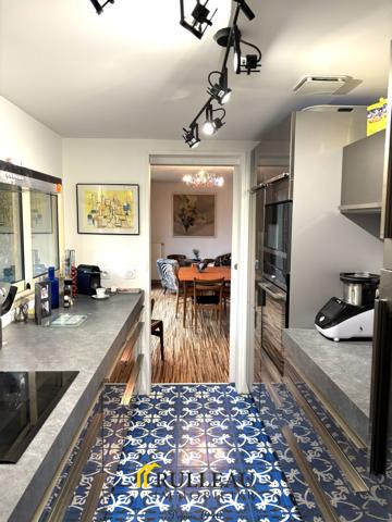 Maison familiale 208 m² avec dépendance 40 m², jardin de 553 m² et 5 chambres à Caudéran, secteur recherché Détails des diagnostics énergétiques