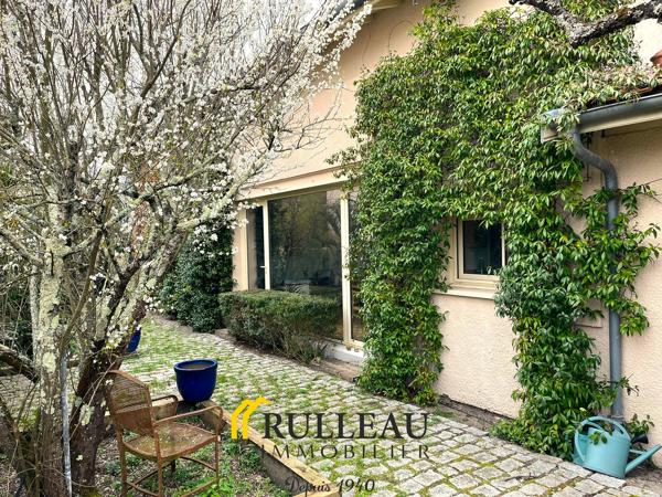 Maison familiale 208 m² avec dépendance 40 m², jardin de 553 m² et 5 chambres à Caudéran, secteur recherché Détails des diagnostics énergétiques