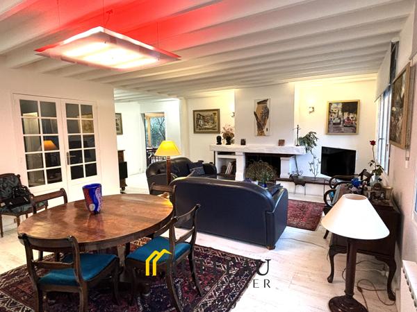 Maison familiale 208 m² avec dépendance 40 m², jardin de 553 m² et 5 chambres à Caudéran, secteur recherché Détails des diagnostics énergétiques