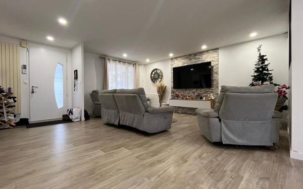 Maison à vendre    5 pièces •  Mennecy