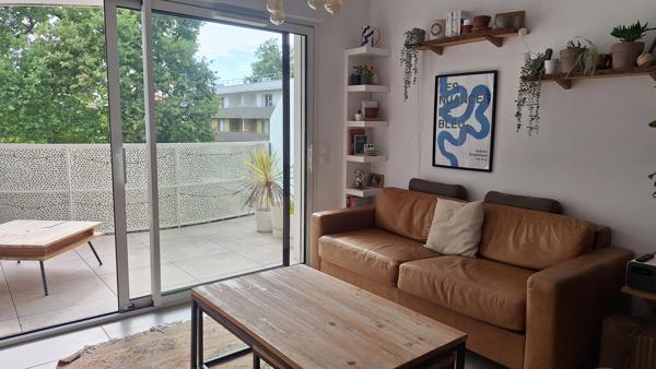 Appartement T2 meublé de standing avec terrasse et parking – Bayonne (64)