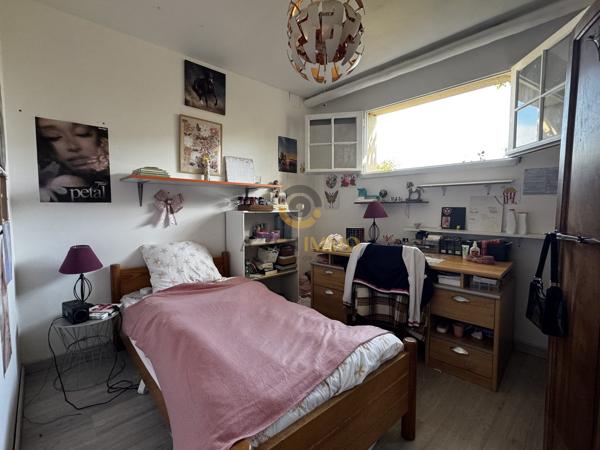 Les Herbiers Belle maison familiale sur sous-sol avec 6 chambres